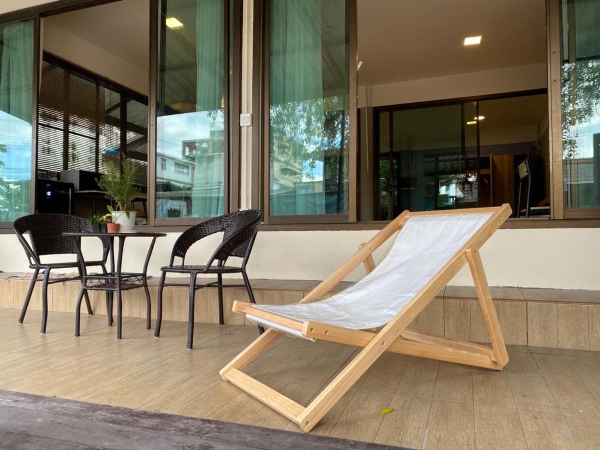 Catory Villa Bangkok Exteriör bild